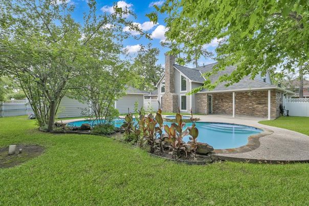 Backyard, Exterior, Pool