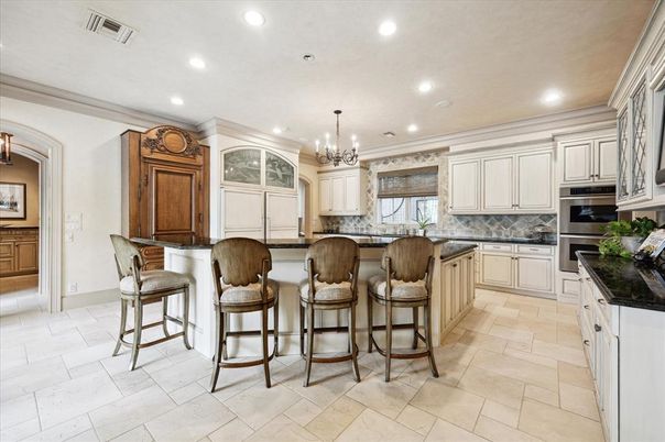 Chandelier, Interior, Kitchen, Recessed Lighting, Stainless Steel Appliances