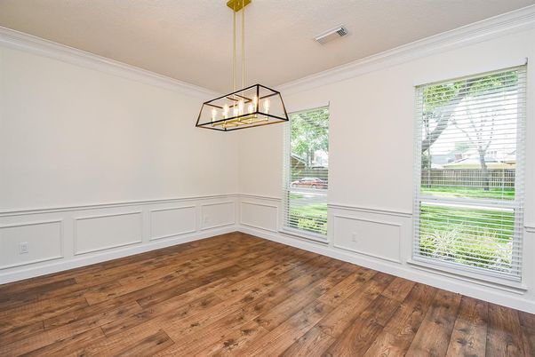Empty room, Interior, Pendant Lights, Wood Texture Flooring