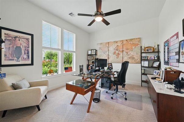 Home Office, Interior