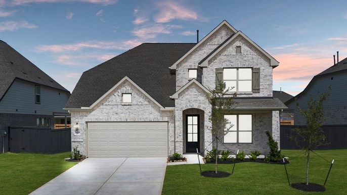 Attached, Exterior, Facade, Brick Traditional