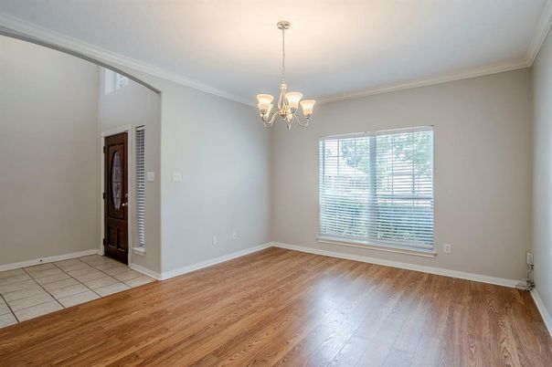 Chandelier, Empty room, Interior, Wood Texture Flooring