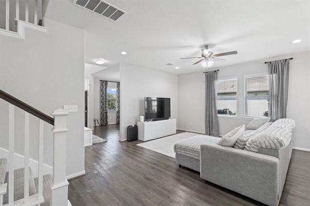 Interior, Living room, Recessed Lighting, Wood Texture Flooring