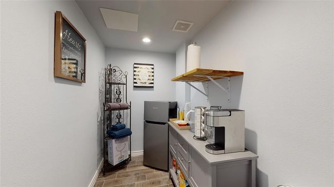 Interior, Recessed Lighting, Wood Texture Flooring