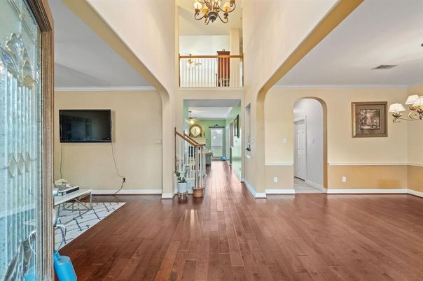 Chandelier, Interior, Wood Texture Flooring