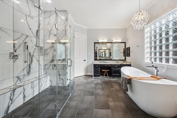 Bathroom, Chandelier, Free Standing Baths, Glass Shower, Interior, Marble Walls, Pendant Lights