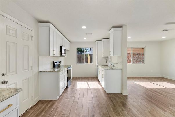 Interior, Kitchen, Recessed Lighting, Wood Texture Flooring