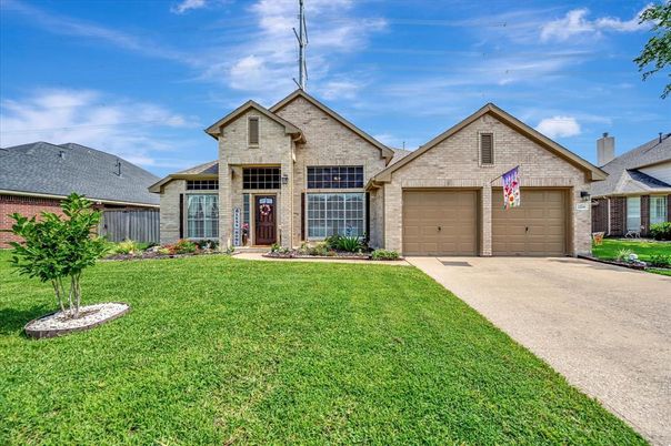 Attached, Backyard, Exterior, Facade, Brick Traditional
