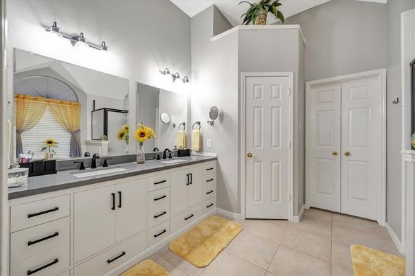 Bathroom, Dual Sink Vanities, Interior