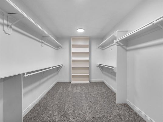 Interior, Walk-in Closets