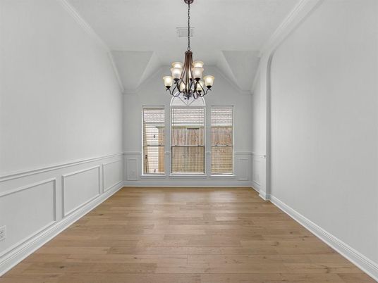Chandelier, Empty room, Interior, Wood Texture Flooring