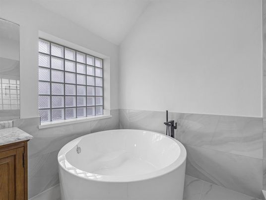 Bathroom, Free Standing Baths, Interior, Marble