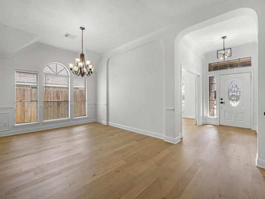 Chandelier, Empty room, Interior, Pendant Lights, Wood Texture Flooring