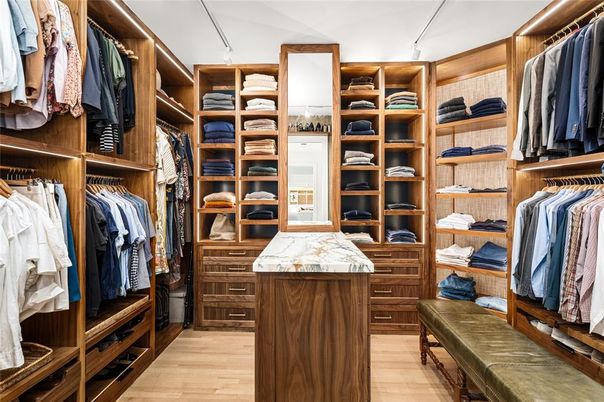 Interior, Walk-in Closets, Wood Texture Flooring