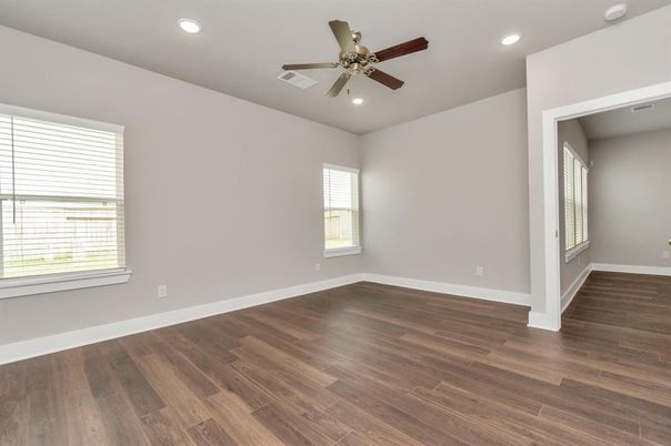 Empty room, Interior, Recessed Lighting, Wood Texture Flooring