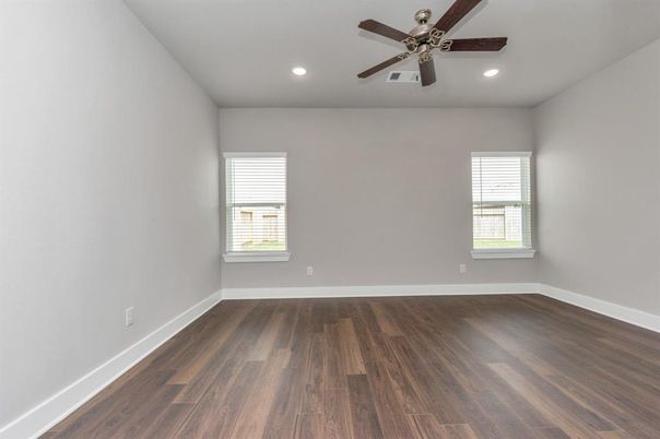 Empty room, Interior, Recessed Lighting, Wood Texture Flooring