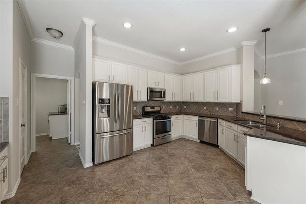 Interior, Kitchen, Pendant Lights, Recessed Lighting, Stainless Steel Appliances