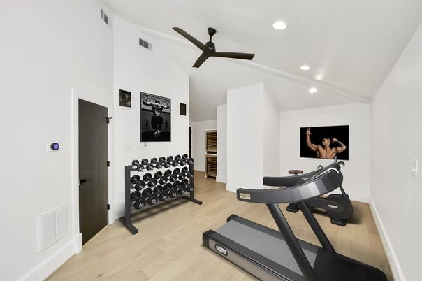 Fitness Equipment, Interior, Recessed Lighting, Wood Texture Flooring
