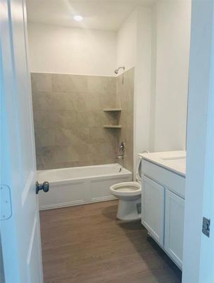Bathroom, Interior, Recessed Lighting, Wood Texture Flooring