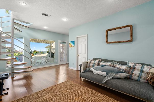 Interior, Recessed Lighting, Wood Texture Flooring