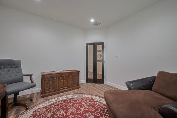 Interior, Recessed Lighting, Wood Texture Flooring