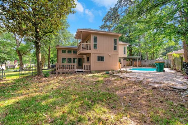 Backyard, Exterior, Pool