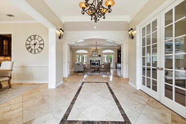 Chandelier, Fireplace, Interior, Recessed Lighting