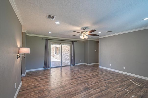 Empty room, Interior, Recessed Lighting, Wood Texture Flooring