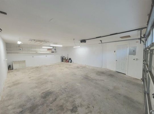 Garage, Interior