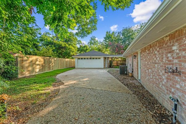 Backyard, Detached Garage, Exterior