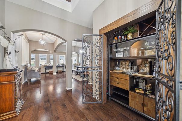 Interior, Pendant Lights, Wood Texture Flooring