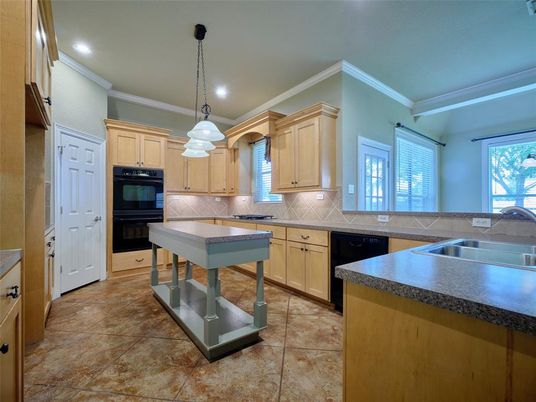 Interior, Kitchen, Pendant Lights, Recessed Lighting