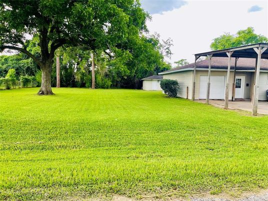 Backyard, Detached Garage, Exterior