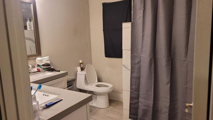 Bathroom, Interior