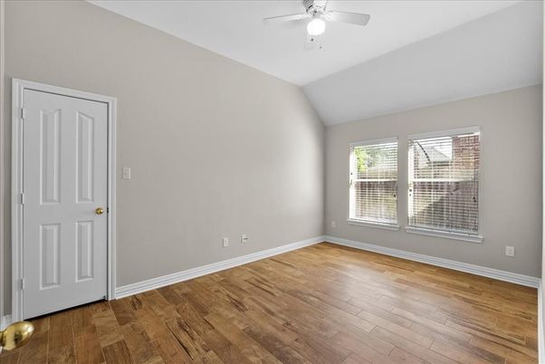 DE Listing image placeholder