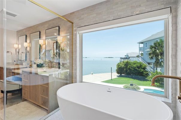 Bathroom, Free Standing Baths, Interior, Water