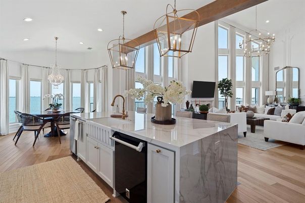 Chandelier, Dining room, Interior, Kitchen, Living room, Pendant Lights, Recessed Lighting, Water, Wood Texture Flooring