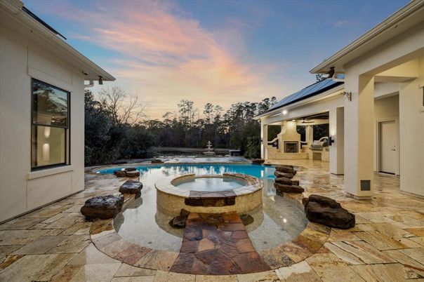 Exterior, Pool, Solar Panels