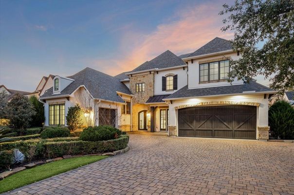 Attached, Exterior, Facade, French Provincial