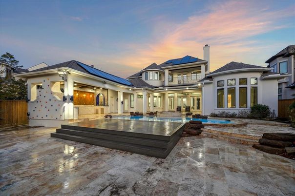 Exterior, Pool, Solar Panels