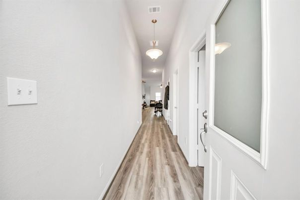 Interior, Pendant Lights, Wood Texture Flooring