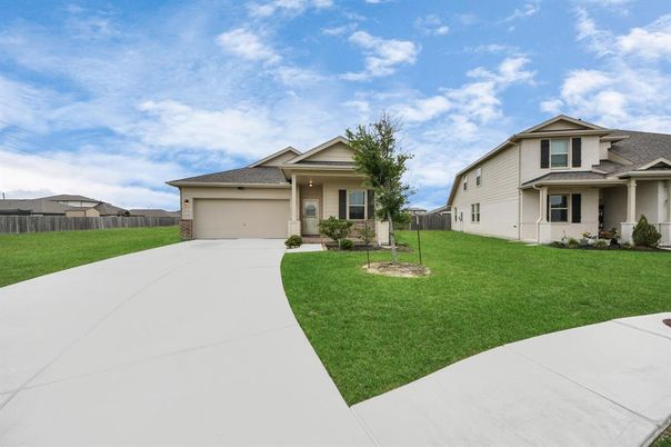 Attached, Backyard, Exterior, Facade, Ranch