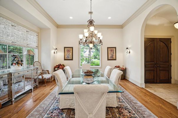 Chandelier, Dining room, Interior, Recessed Lighting, Wood Texture Flooring