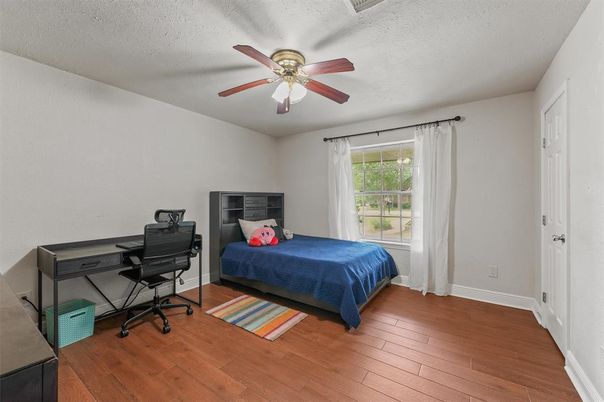 Bedroom, Home Office, Interior, Wood Texture Flooring