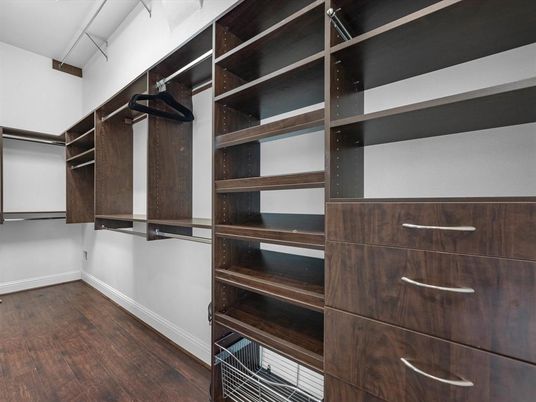 Interior, Walk-in Closets, Wood Texture Flooring