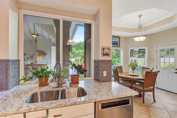 Dining room, Interior, Pendant Lights