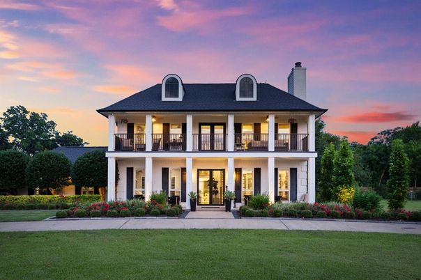 Exterior, Facade, French Provincial