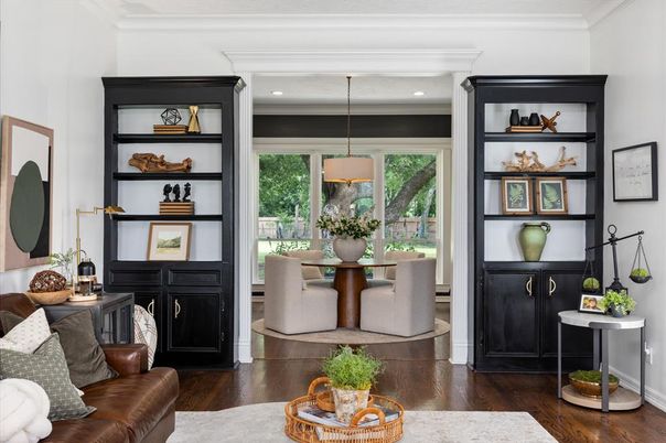 Dining room, Interior, Pendant Lights, Recessed Lighting, Wood Texture Flooring