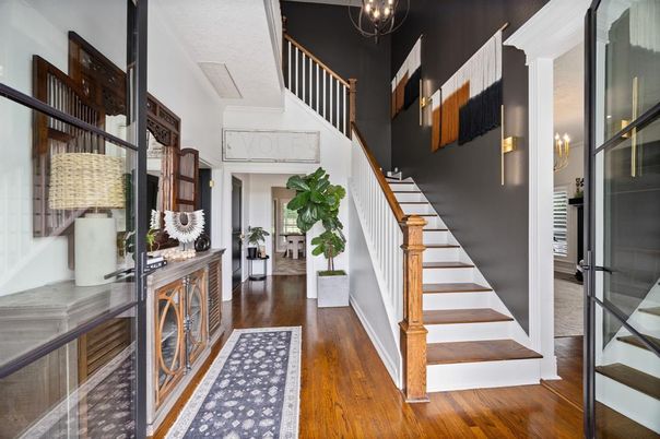 Interior, Pendant Lights, Wood Texture Flooring
