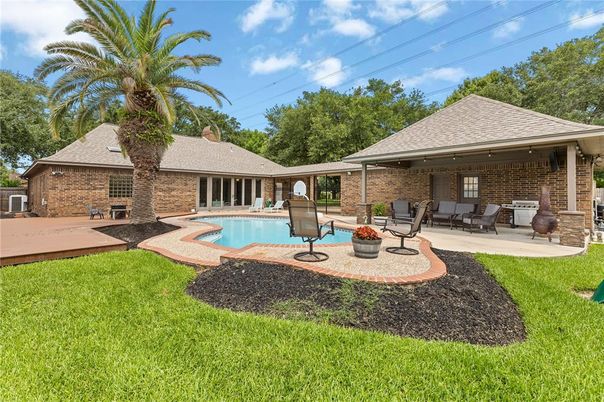 Backyard, Exterior, Pool